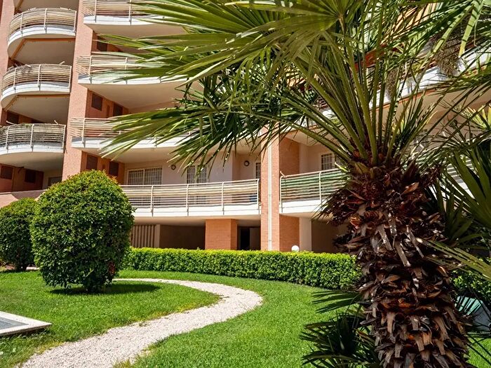 Appartamento trilocale in vendita in Via Carroceto, Aprilia
