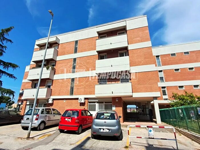 Appartamento trilocale in vendita in Via Quintino Sella, Adelfia