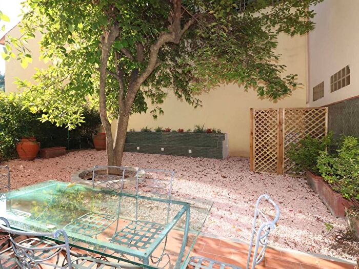 Appartamento con 5 locali in affitto in Viale Aleardo Aleardi, Ponte alla Vittoria, Firenze