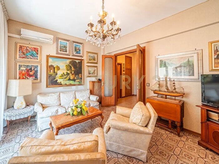 Appartamento in vendita in Via Giovanni Verga, Roma