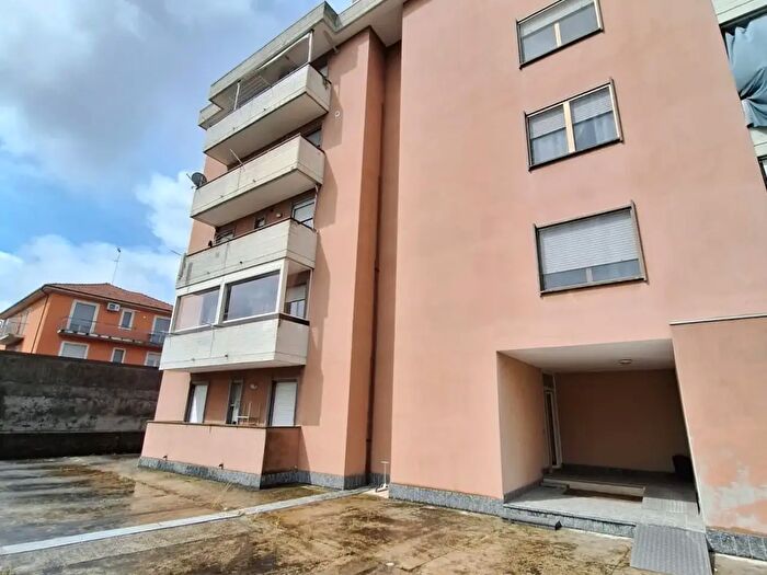 Appartamento quadrilocale in vendita in Via dei Glicini, Casale Monferrato