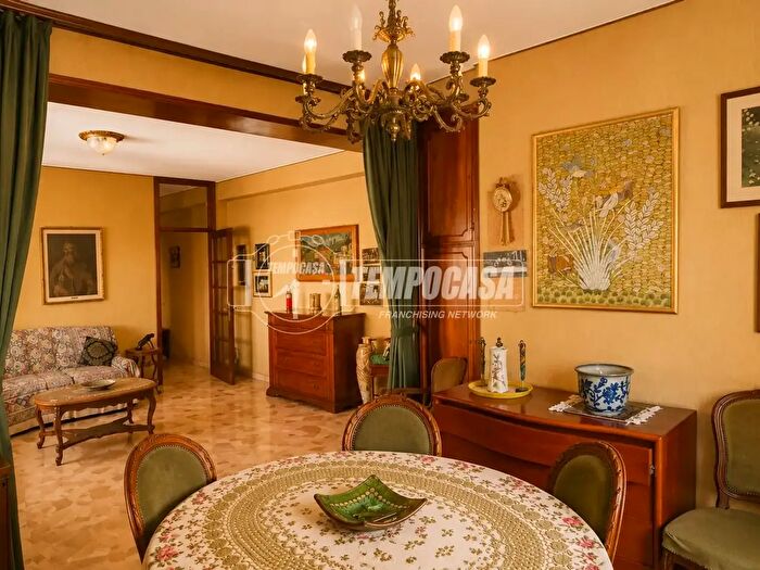 Appartamento trilocale in vendita in Via Gaetano Salvemini, Milano