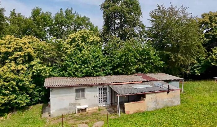 Casa bilocale in vendita in Strada Boschi Pocapaglia, Pocapaglia