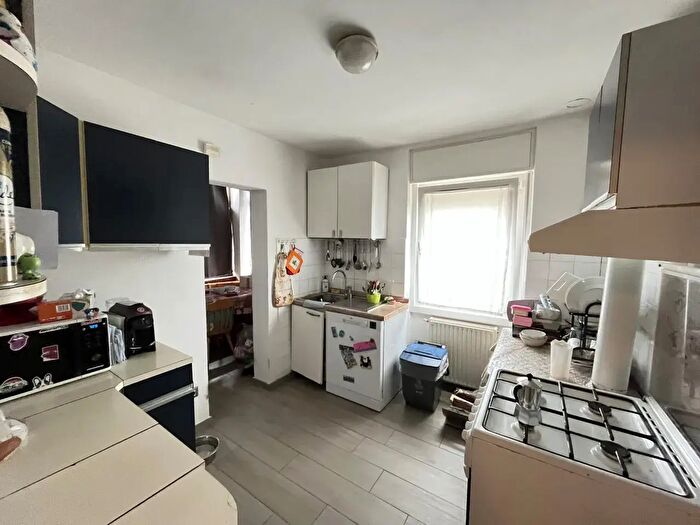 Appartamento quadrilocale in vendita in Via Cesare Battisti, Castello Tesino