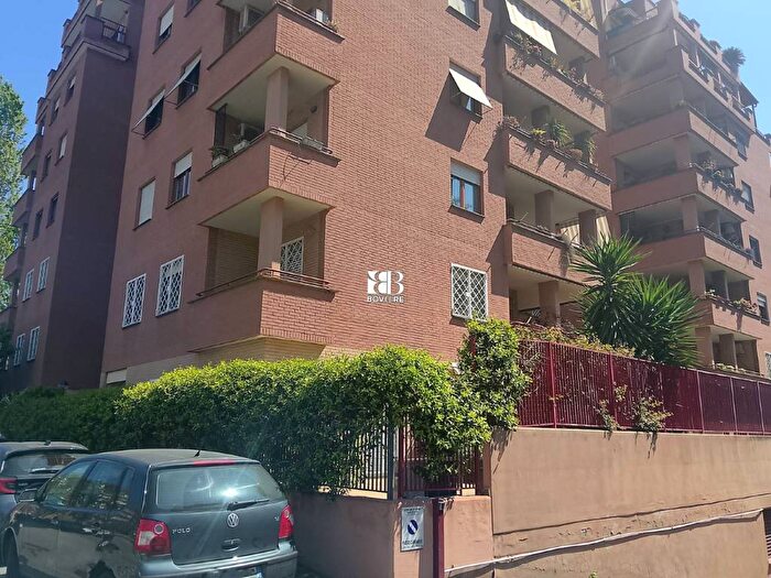 Appartamento bilocale in affitto in Viale della Grande Muraglia, Torrino, Roma