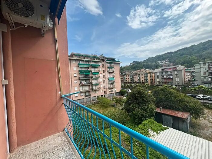 Appartamento bilocale in affitto in Via Mameli, Rapallo