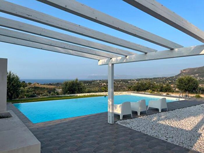 Casa con 6 locali in vendita in Contrada Grotticelli, Castellammare Del Golfo