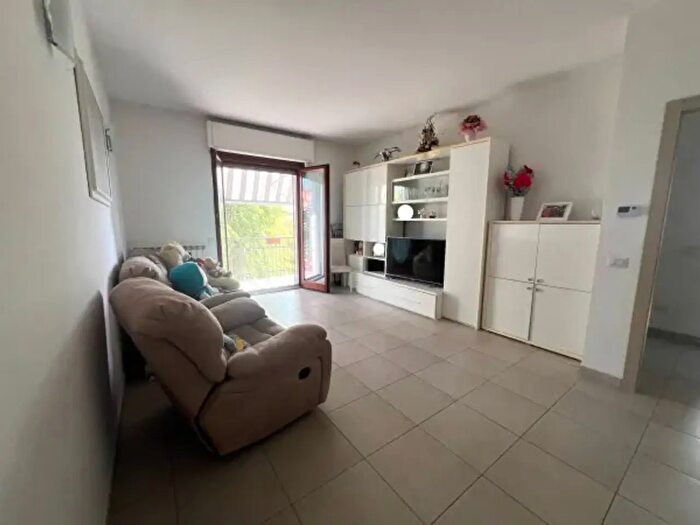 Appartamento trilocale in vendita in Via Alessandro Manzoni, Vertemate Con Minoprio