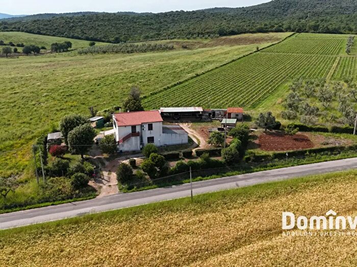 Casa con 8 locali in vendita in Strada Valmarina, Capalbio