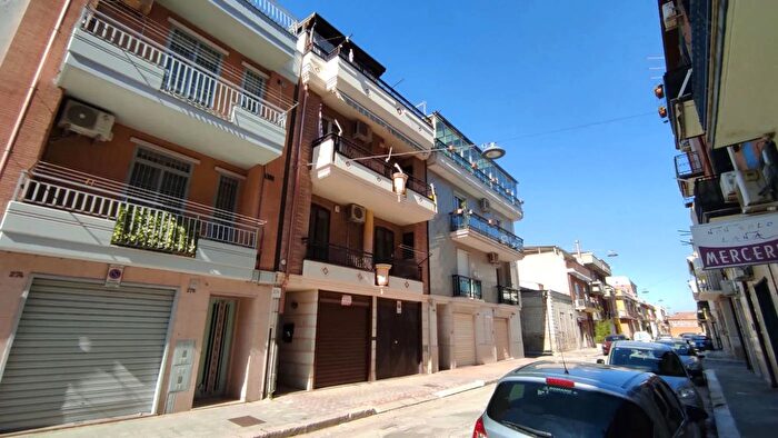 Appartamento con 6 locali in vendita in Via Brindisi, San Severo