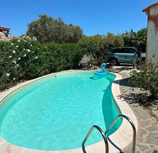 Casa trilocale in affitto in Via Rinaggiu, Centro, San Teodoro