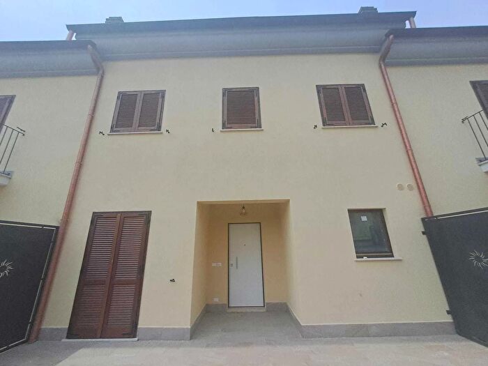 Appartamento trilocale in vendita in Via Rimembranze, Amelia