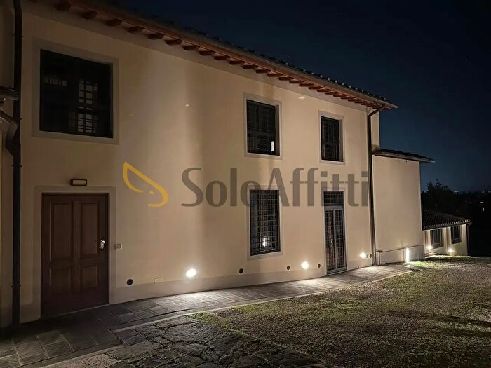 Casa quadrilocale in affitto in Via di Santa Marta, Firenze