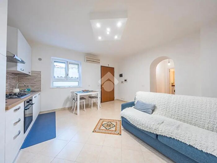 Appartamento quadrilocale in vendita in Via Via del Colle della Lite, Roma