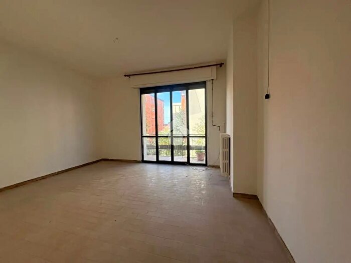 Appartamento quadrilocale in vendita in Vico Bambinello Gesù, Catanzaro