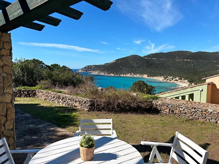 Casa con 5 locali in vendita in Villasimius