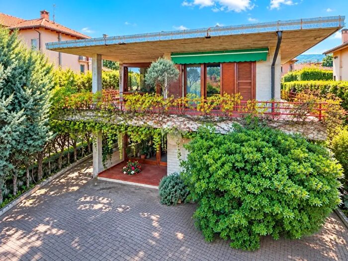 Casa con 6 locali in vendita in Contrada Sant'Agata, Vacri