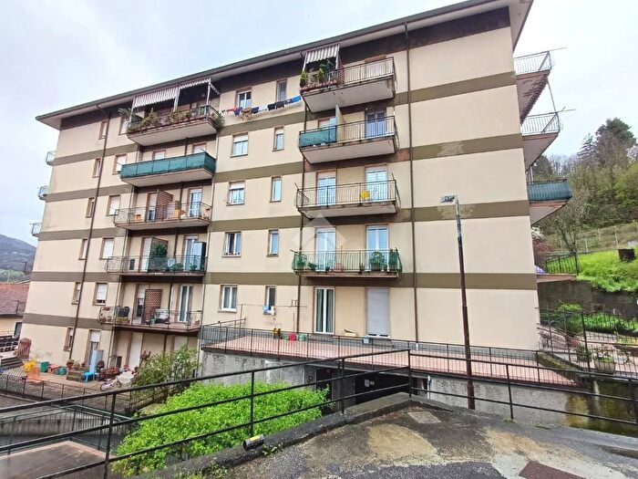 Appartamento quadrilocale in vendita in Via al Convento, Busalla