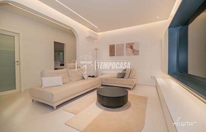 Appartamento trilocale in vendita in Via Pisignano, Cesena