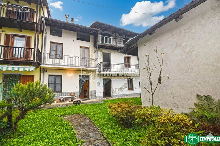 Casa quadrilocale in vendita in Borgata Trucco, Rocca Canavese