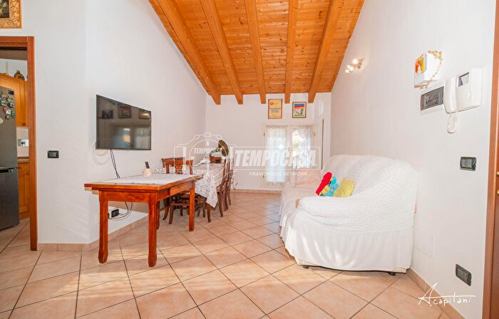 Appartamento trilocale in vendita in Quattro Castella