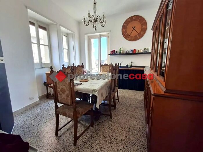 Appartamento quadrilocale in vendita in Via Plebiscito, Catania