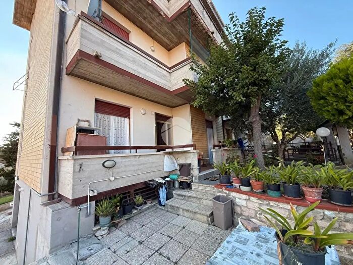 Appartamento quadrilocale in vendita in Via Ancona, Colli al Metauro