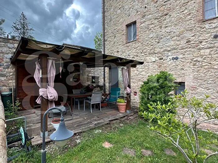 Appartamento trilocale in vendita in Gaiole In Chianti