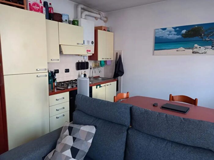 Appartamento trilocale in affitto in Via Bassa, Verona