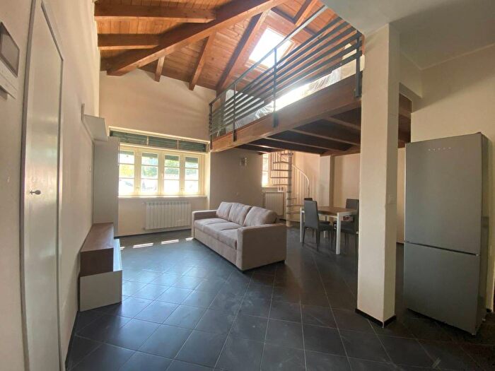Appartamento bilocale in affitto in Via Quarnero, Belforte, Varese