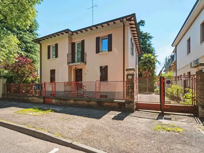Appartamento trilocale in vendita in Vignola