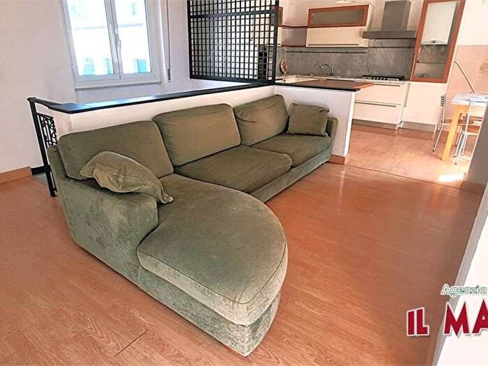 Appartamento con 6 locali in affitto in Via Vittorio Veneto, Centro, Mignanego