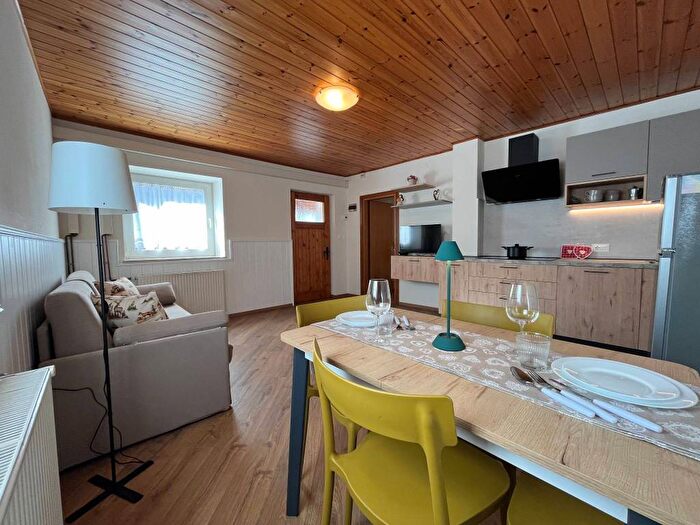 Appartamento bilocale in affitto in Strada de Soraporta, Vigo Di Fassa, San Giovanni di Fassa