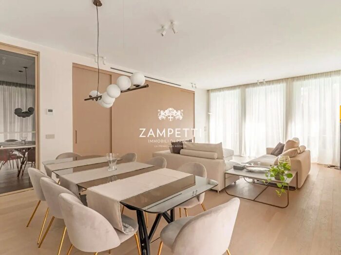 Appartamento con 7 locali in vendita in Viale Belisario, Milano