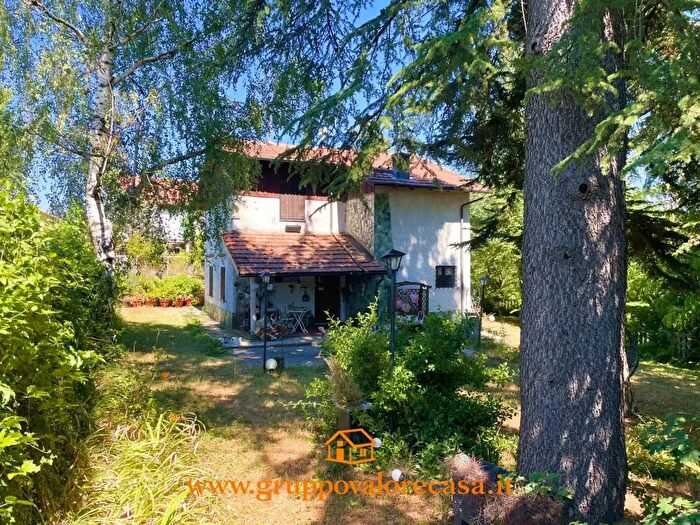 Casa con 6 locali in vendita in Piazza Giacomo Matteotti, Acqui Terme