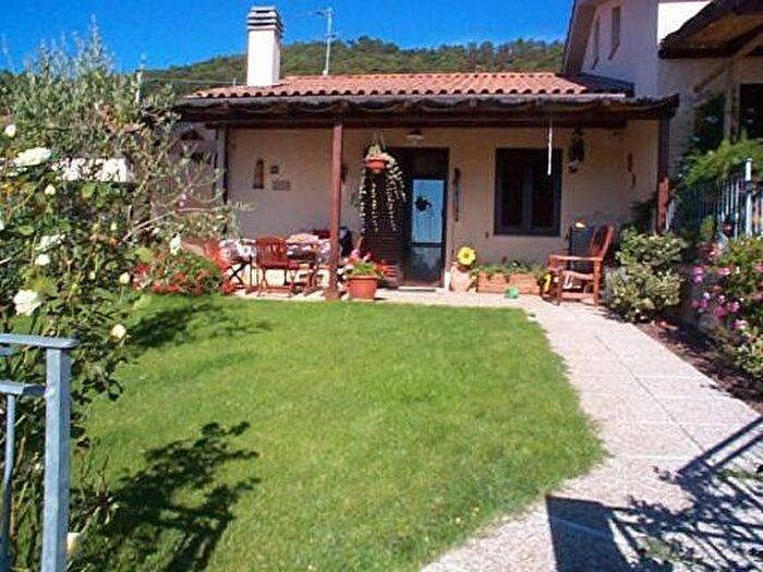 Appartamento in vendita in Castellina Marittima