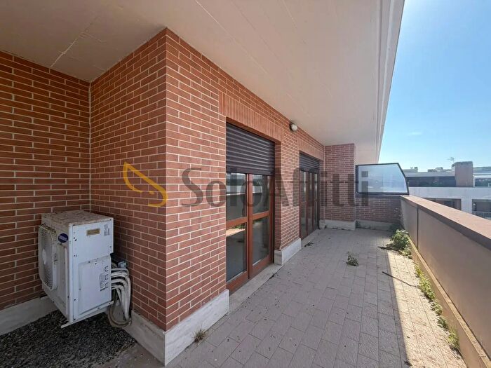 Appartamento trilocale in affitto in Via Giulio Romano, Fiumicino