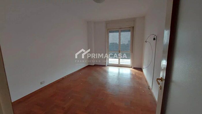 Appartamento trilocale in affitto in Milano