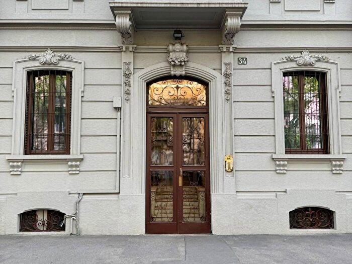 Appartamento quadrilocale in affitto in Via Bartolomeo Eustachi, Morgagni, Milano