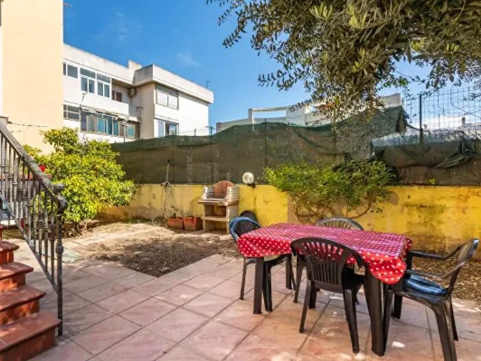 Appartamento trilocale in vendita in Via Giambattista Vico, Quartu SantElena