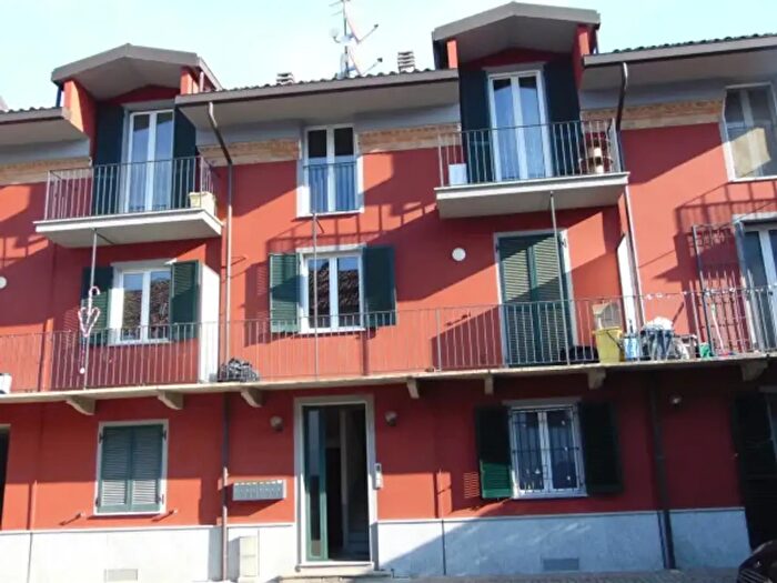 Appartamento trilocale in vendita in Via Vittorio Veneto, Nizza Monferrato