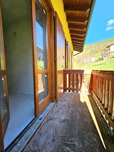 Appartamento trilocale in vendita in Via Catabione, Gazzaniga