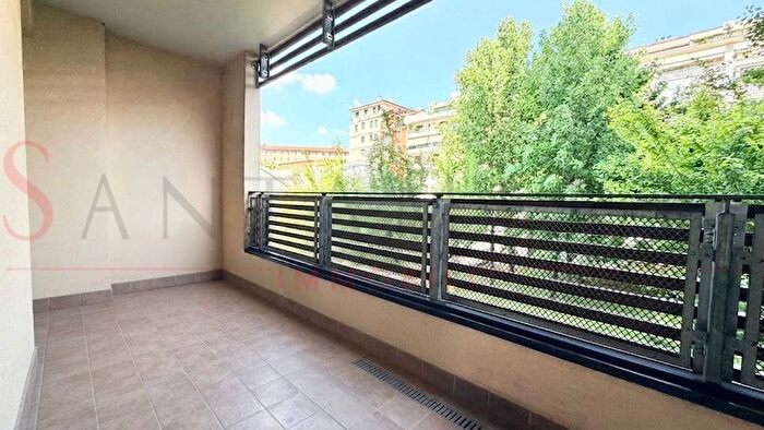 Appartamento trilocale in affitto in Via Pietro Marussig, Cenisio, Milano