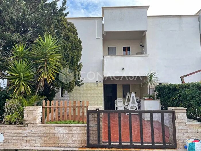 Appartamento trilocale in vendita in Via Petrolla, Ostuni