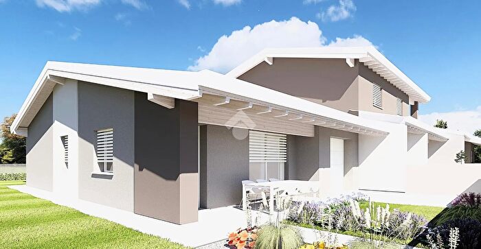 Casa quadrilocale in vendita in Via Solferino E San Martino, Roverbella