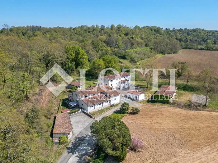 Appartamento con 6 locali in vendita in I, Calcinaia