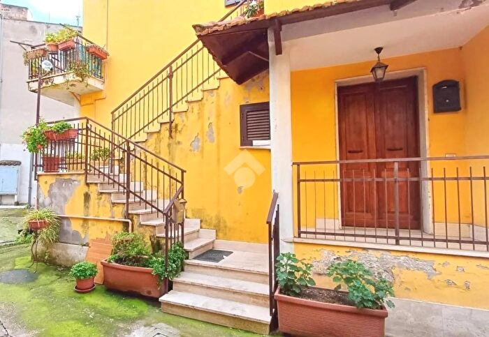 Appartamento con 5 locali in vendita in Via delle Messi dOro, Roma