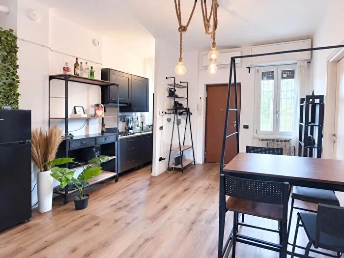 Appartamento bilocale in vendita in Via Roberto Bellarmino, Milano