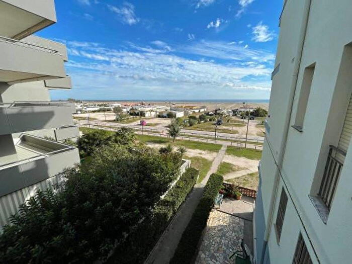 Appartamento trilocale in vendita in Viale dei Lecci, Comacchio