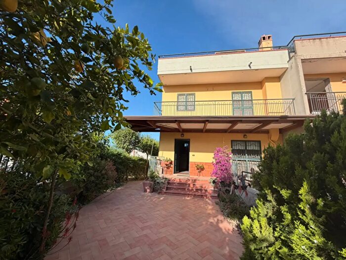 Casa con 5 locali in vendita in Via Michelangelo Nappi, Scafati